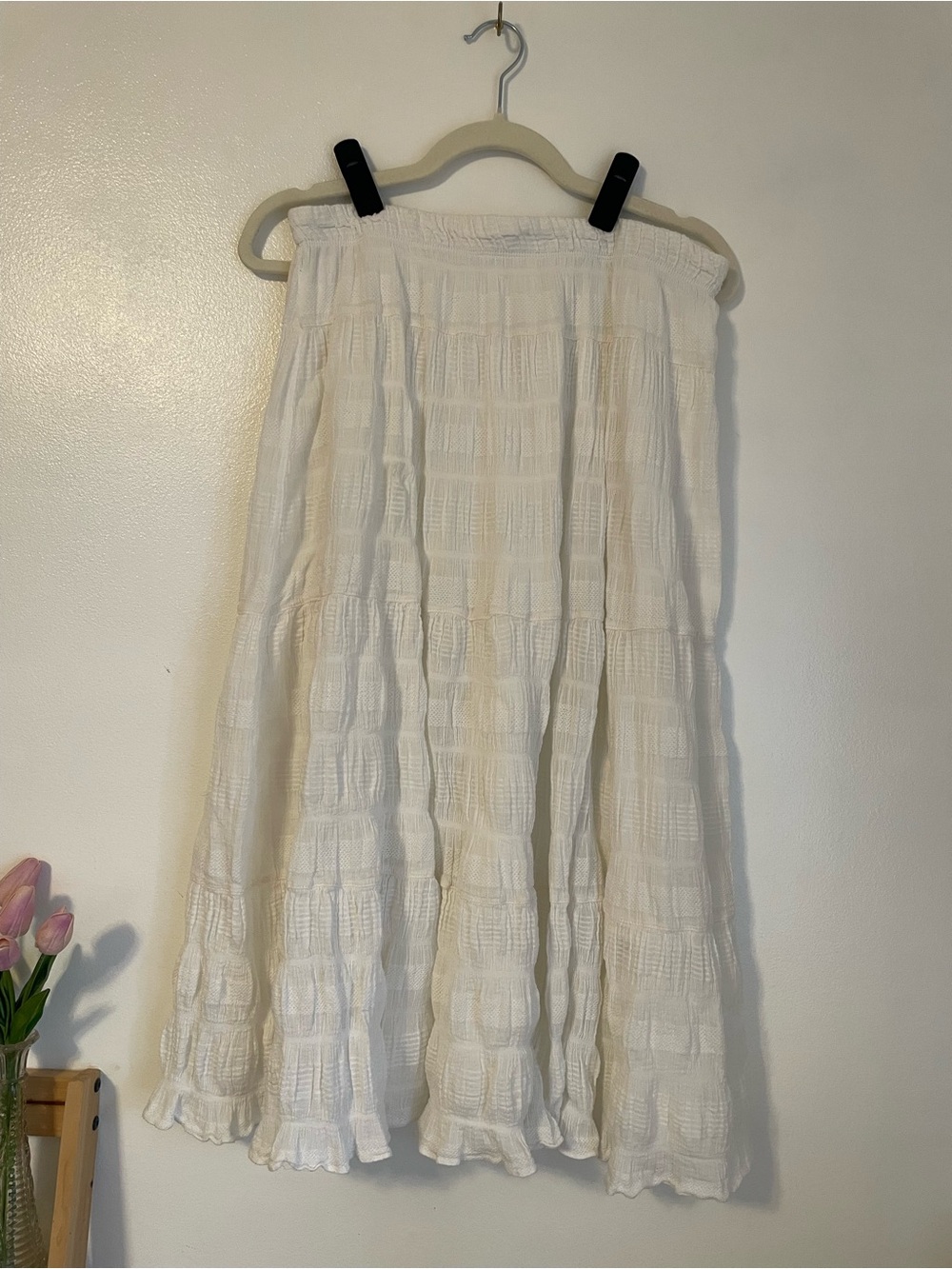 White tiered textured maxi skirt Max Studio size large